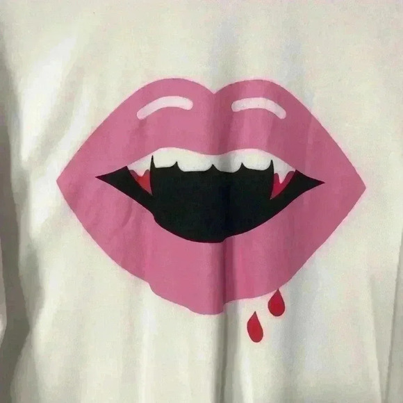 if it were me, women Halloween Pink Vampire Lips on White Sweatshirt size Small - Picture 2 of 9